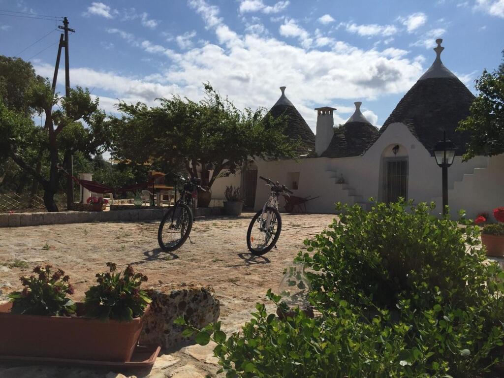Chateaux Des Trulli サン・ミケーレ・サレンティーノ エクステリア 写真