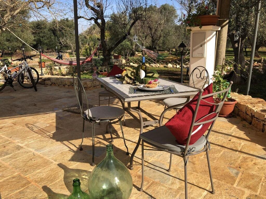 Chateaux Des Trulli サン・ミケーレ・サレンティーノ エクステリア 写真