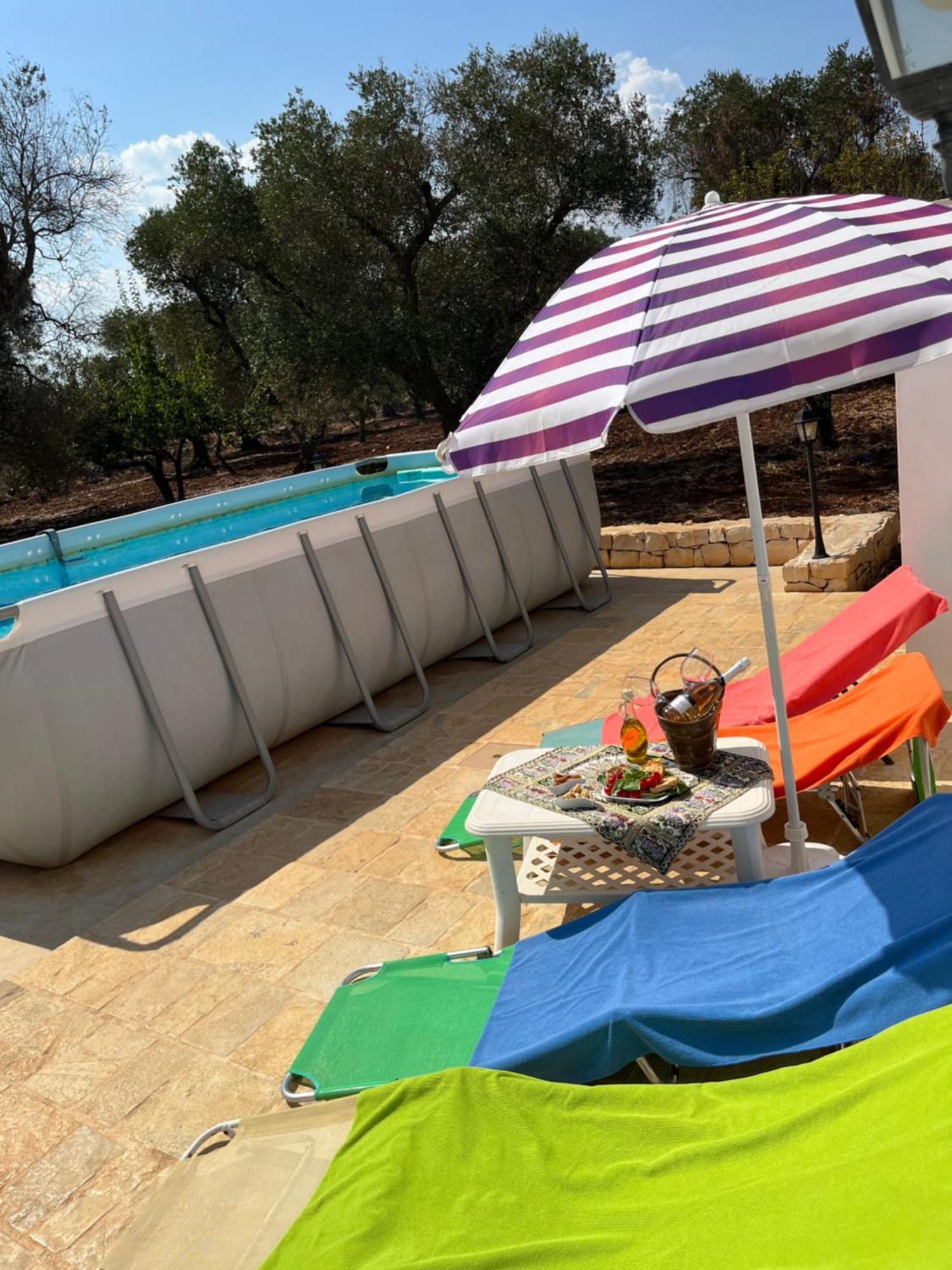 Chateaux Des Trulli サン・ミケーレ・サレンティーノ エクステリア 写真